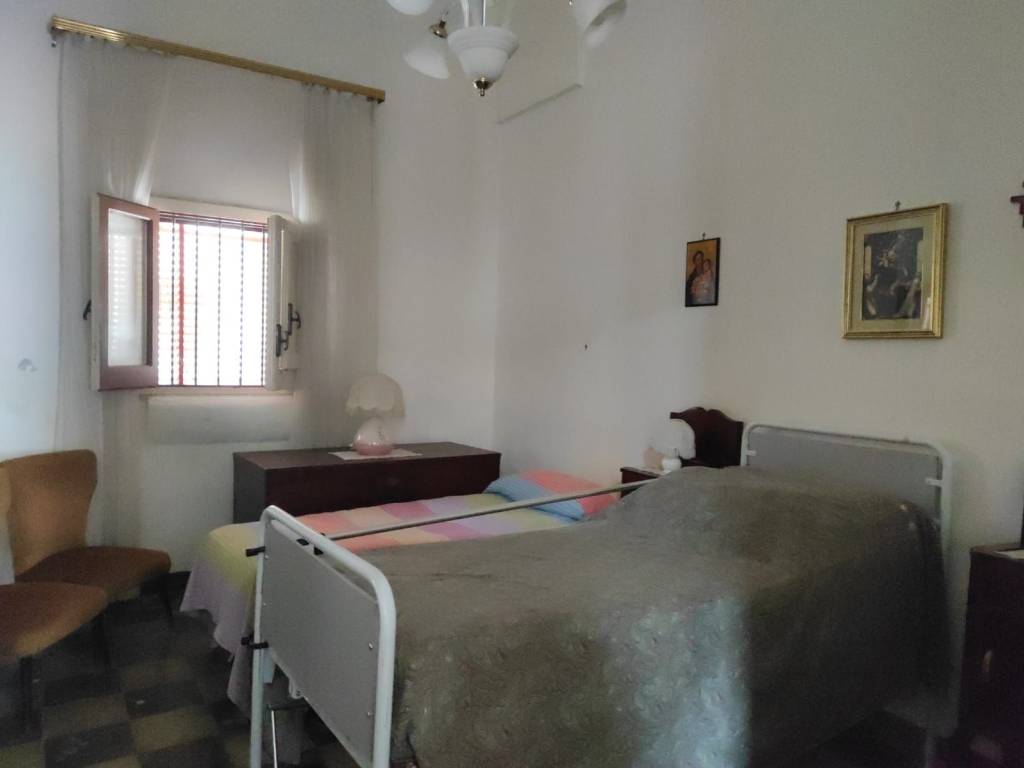 Casa indipendente a Cutrofiano in Via Silvio Pellico - Foto 5