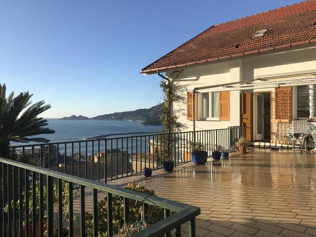 Appartamento a Rapallo in Via Privata Bozzo Costa S.N.C. - Foto 1