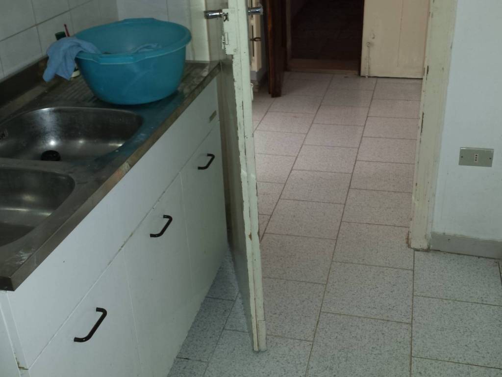 Casa indipendente a Trani in Via Radeprando da Trani - Foto 3