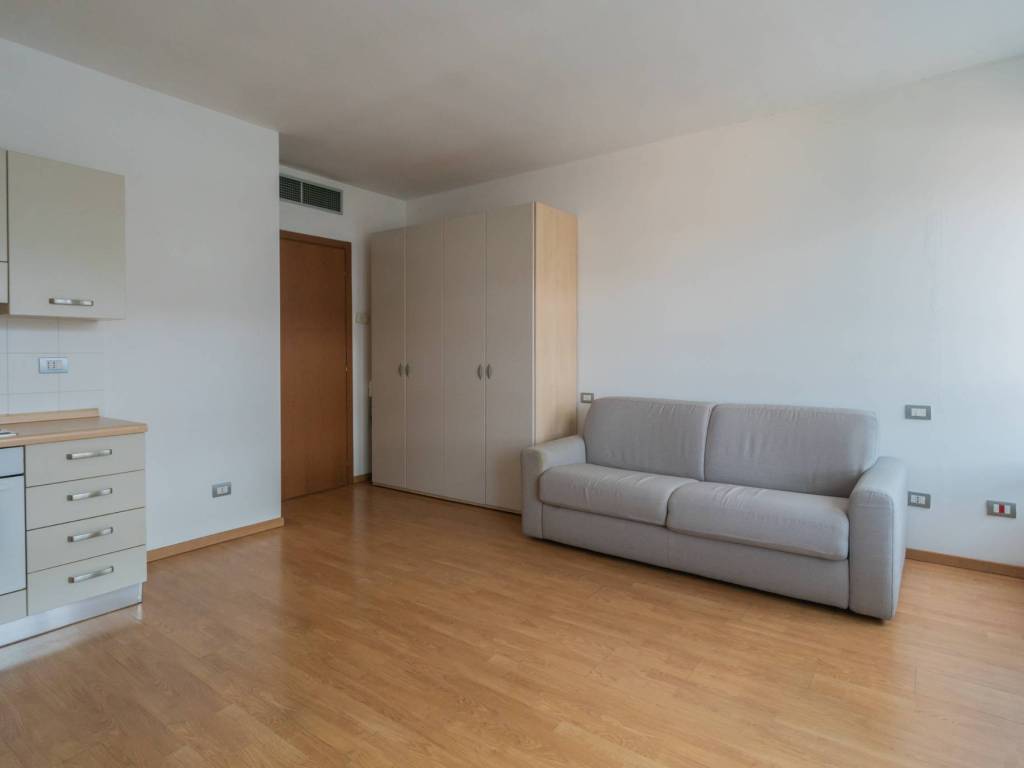 Appartamento a Desio in Via Alessandro Volta, 98 - Foto 2