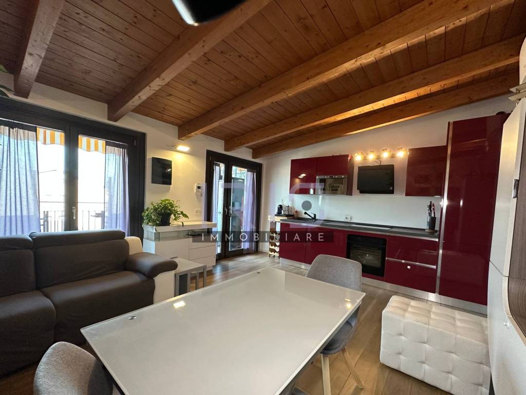 Appartamento a Cesano maderno in Via Trieste - Foto 5