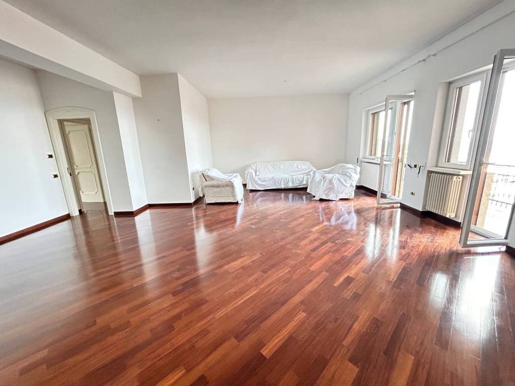 Appartamento a Salerno in Via Valerio Laspro, 62 - Foto 4