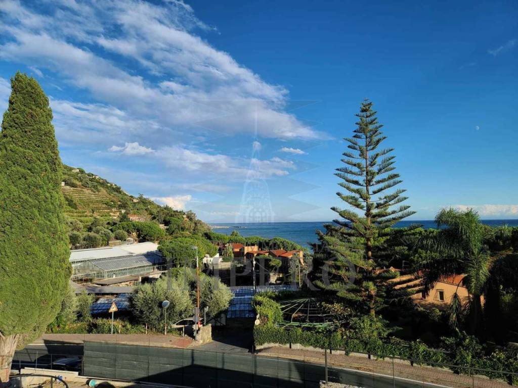 Appartamento a Ventimiglia in Corso Nizza - Foto 2