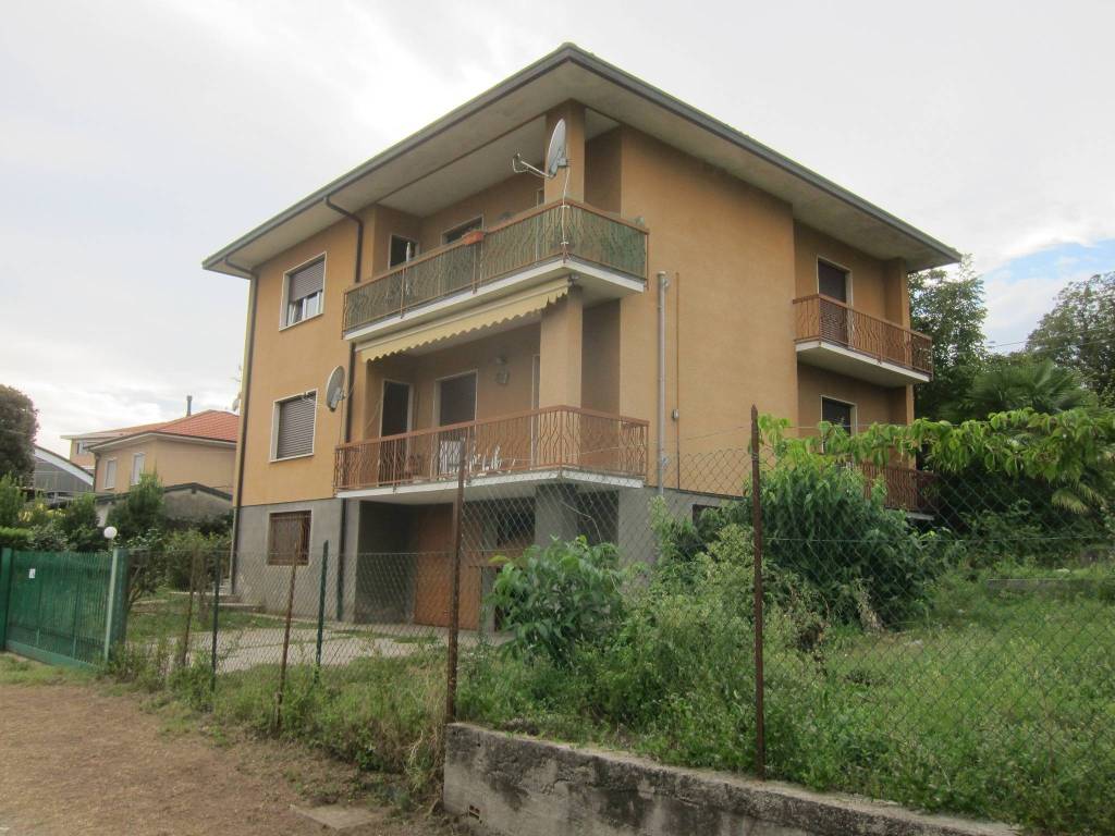 Villa a Ternate - Foto 2