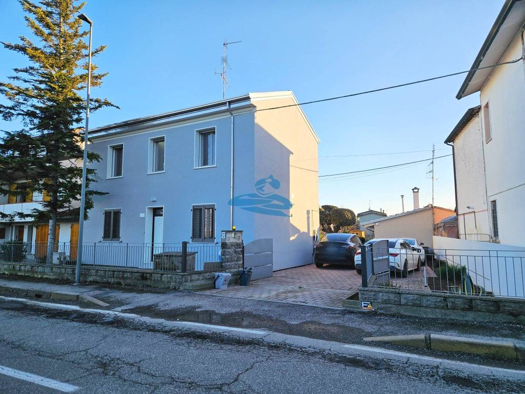 Villa a Ravenna in Via Sauro Babini, 138 - Foto 2