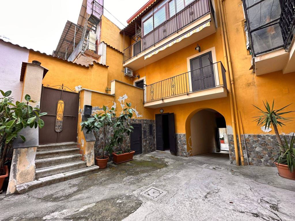 Casa indipendente a Maddaloni in Via Sant'Antonio Abate, 25 - Foto 4