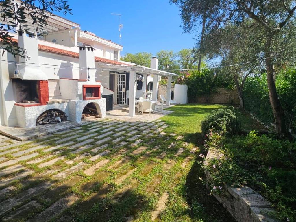 Villa a Ostuni in Cala di Rosa Marina - Foto 2
