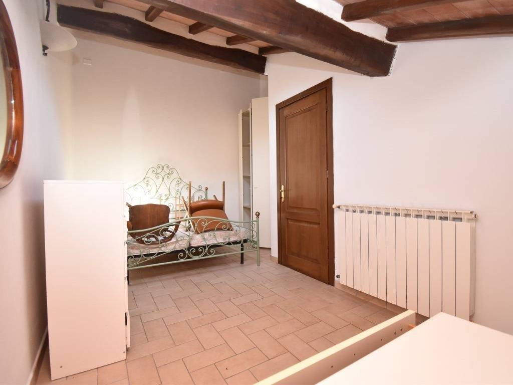 Casa indipendente a Pietrasanta in Via Valdicastello Carducci - Foto 3