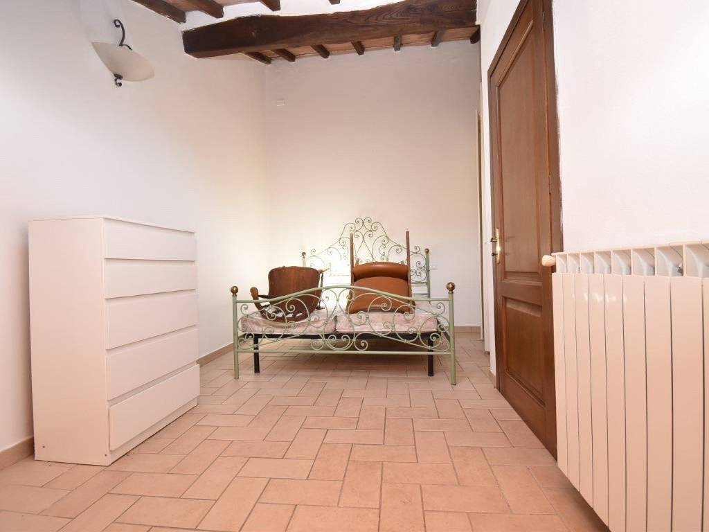 Casa indipendente a Pietrasanta in Via Valdicastello Carducci - Foto 4