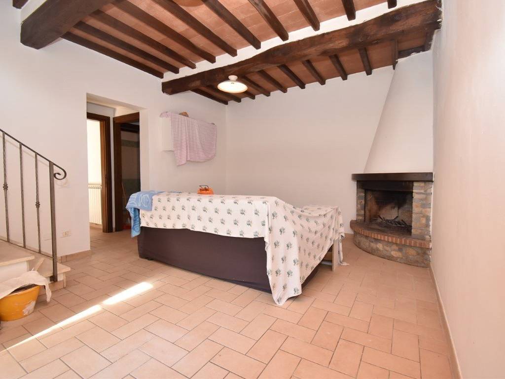 Casa indipendente a Pietrasanta in Via Valdicastello Carducci - Foto 5