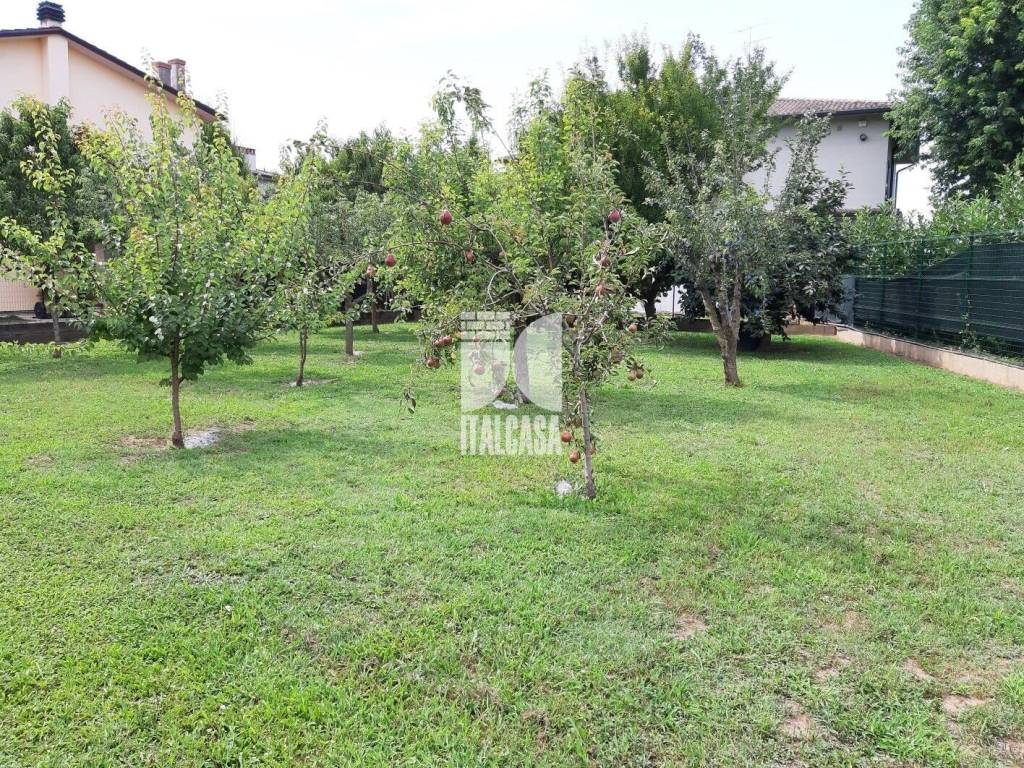 Villa a Porto mantovano in Via Edison - Foto 2