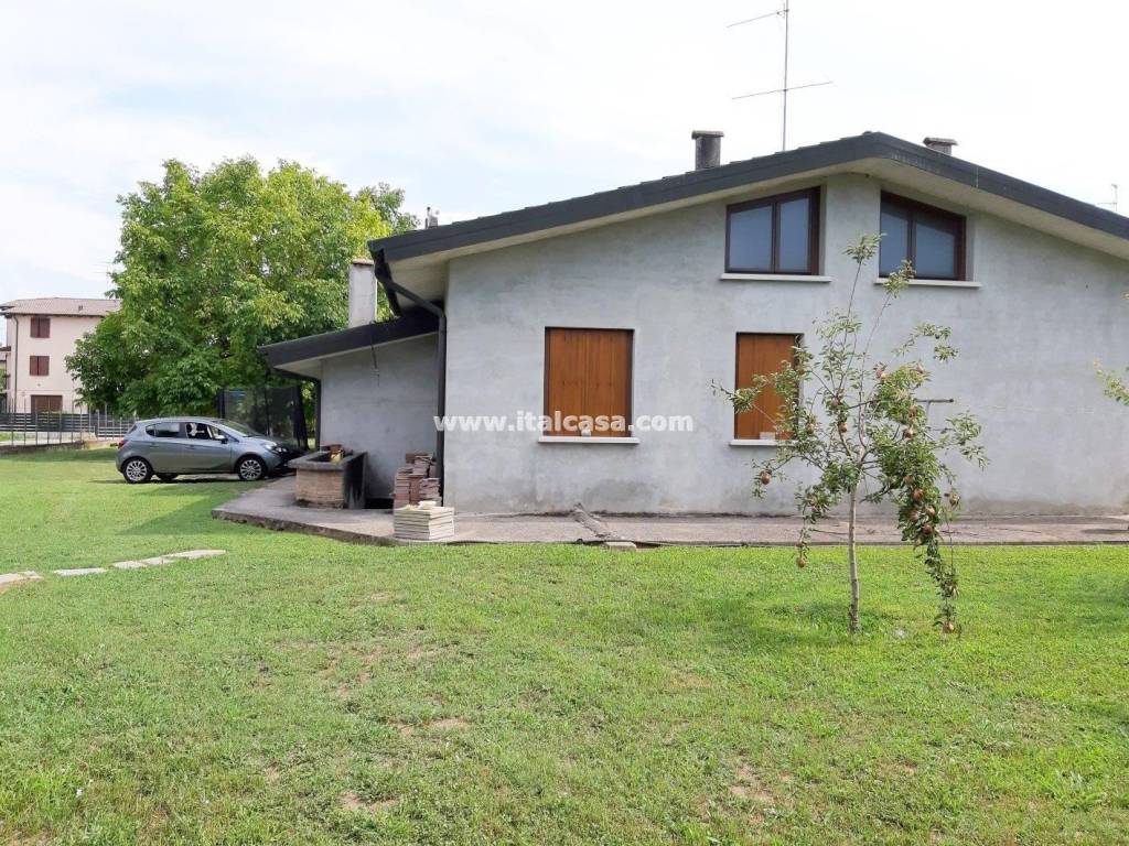 Villa a Porto mantovano - Foto 2