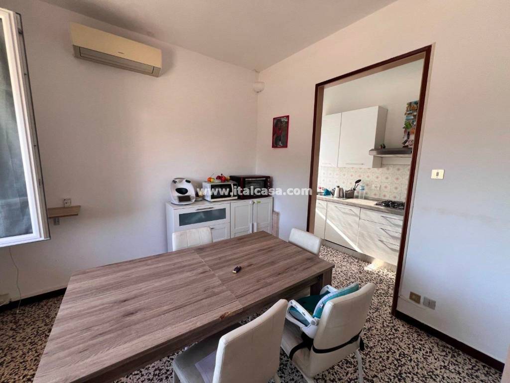 Villa a Bagnolo san vito in Via Campione - Foto 2