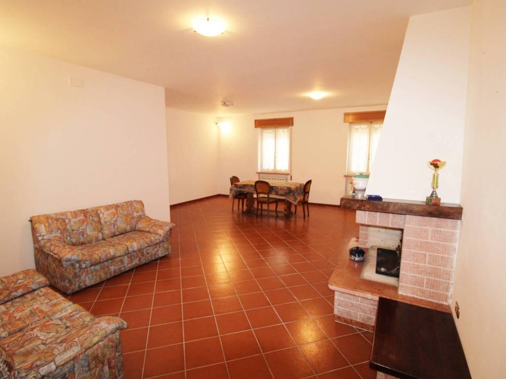 Casa indipendente a Gubbio in Strada Statale Eugubina - Foto 4
