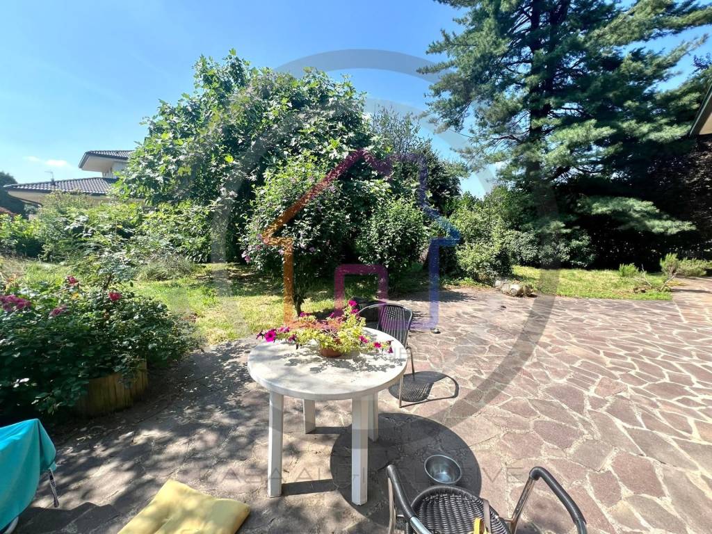 Villa a Casatenovo in Via San Gaetano - Foto 2