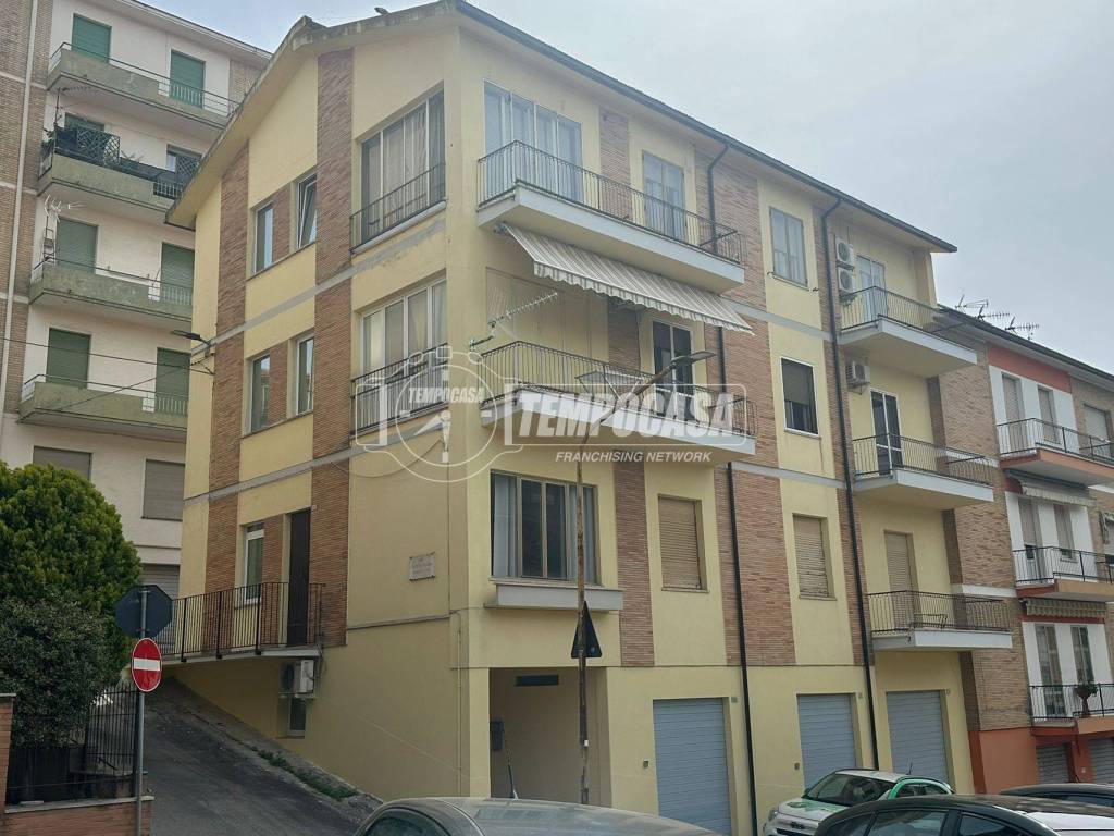 Appartamento a Fermo in Via medaglie d'oro 126 - Foto 3