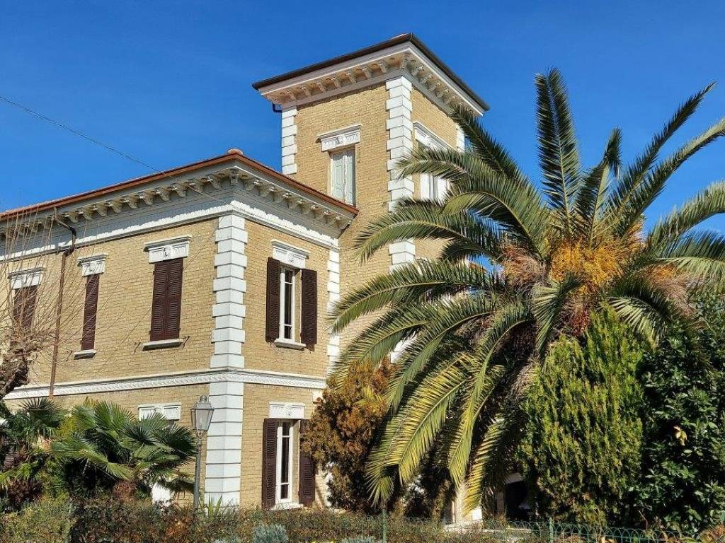 Villa a Ostra in Viale Giacomo Matteotti - Foto 5