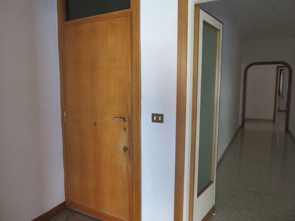 Appartamento a Fondi in Via Arnale Rosso - Foto 4