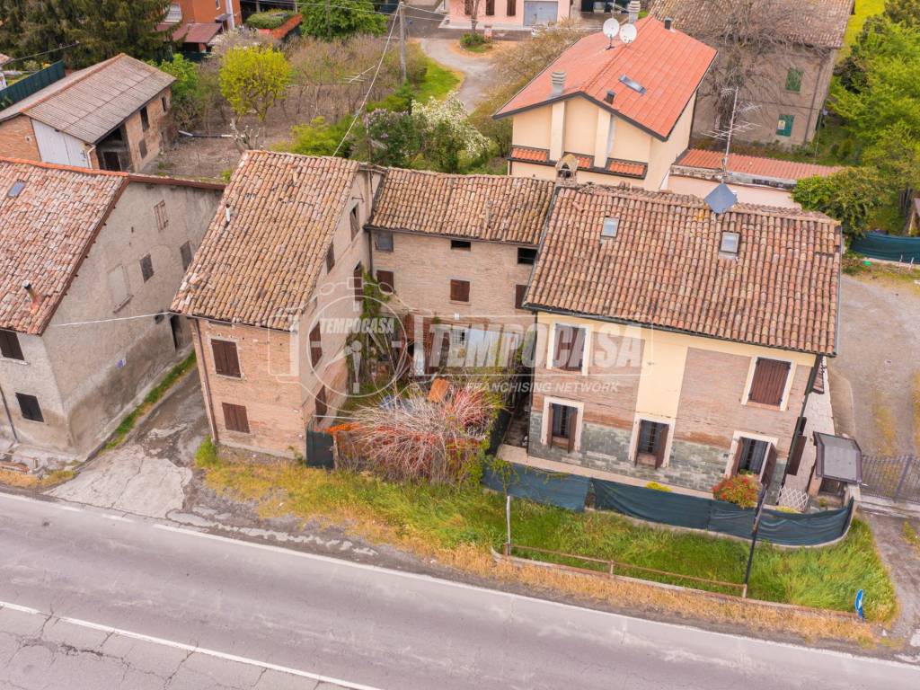 Casa indipendente a Reggio emilia in Via Renè Cartesio - Foto 2