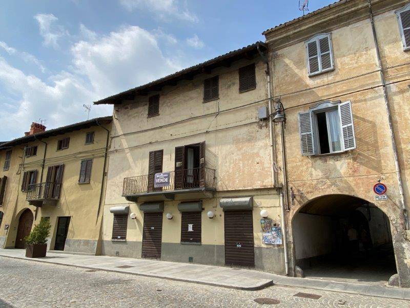 Casa indipendente a Costigliole saluzzo in Via Vittorio Veneto, 26 - Foto 2