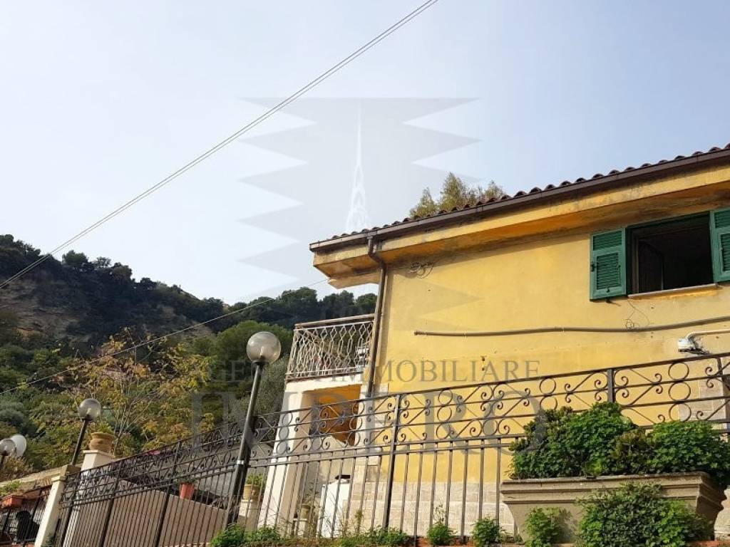 Villa a Ventimiglia in Via Sant'Anna - Foto 2