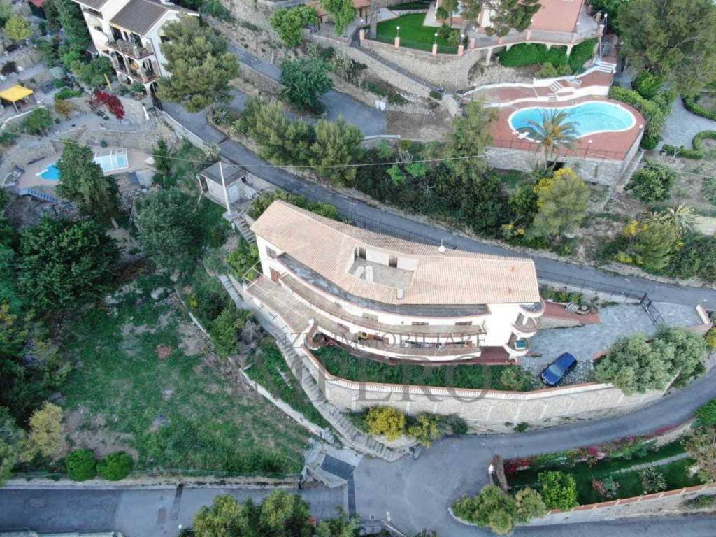 Villetta a schiera a Ventimiglia in Via Collasgarba, 44 - Foto 2