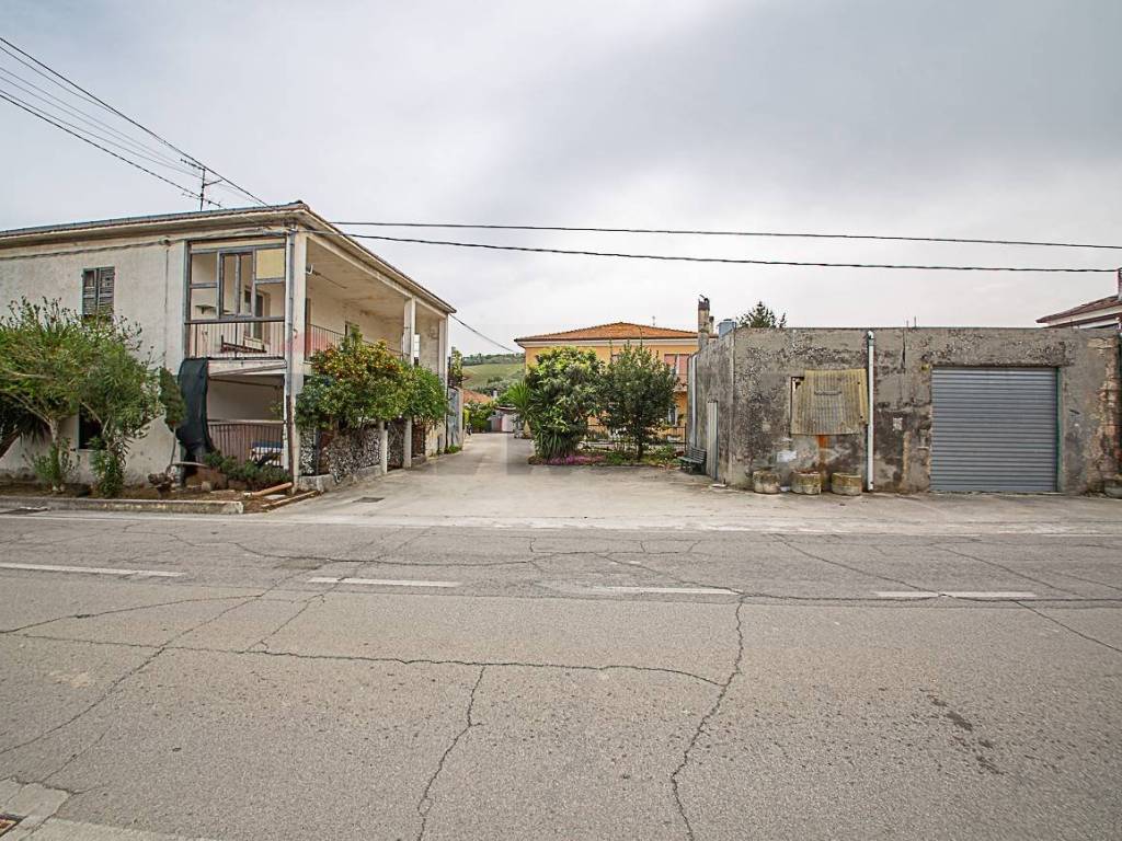Casa indipendente a Miglianico in c.da Piane San Pantaleone, 175 - Foto 2