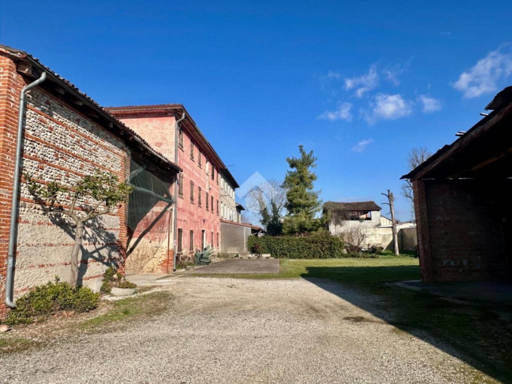 Rustico / casale a Altivole in Via Lovigioni, 1 - Foto 4