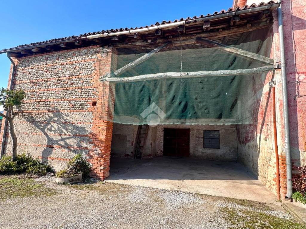 Rustico / casale a Altivole in Via Lovigioni, 1 - Foto 5