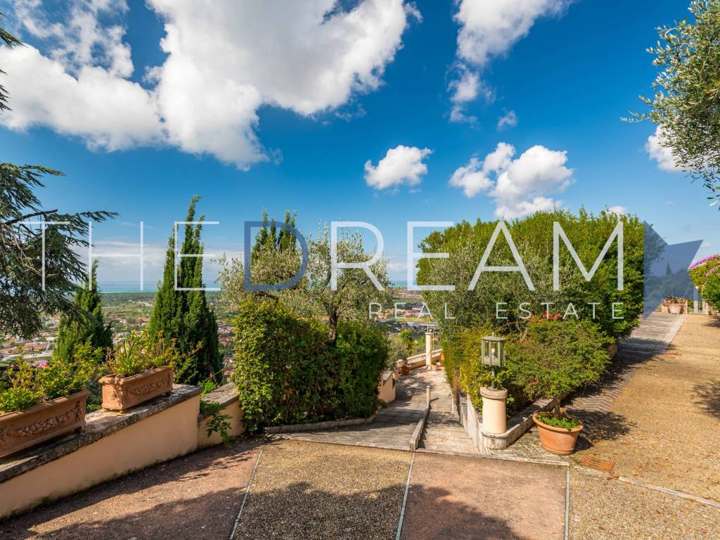 Villa a Pietrasanta in Via Capezzano, 45 - Foto 2