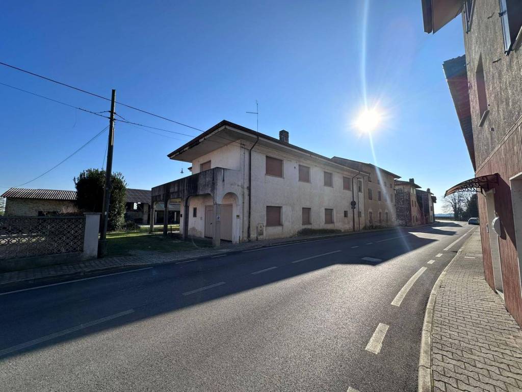 Villa a Palazzolo dello stella in Via della Laguna - Foto 2