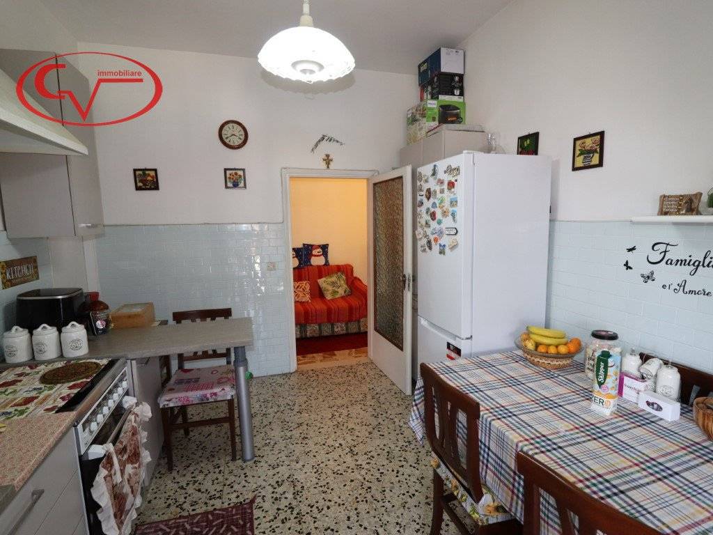 Appartamento a Montevarchi in Via Mincio - Foto 3