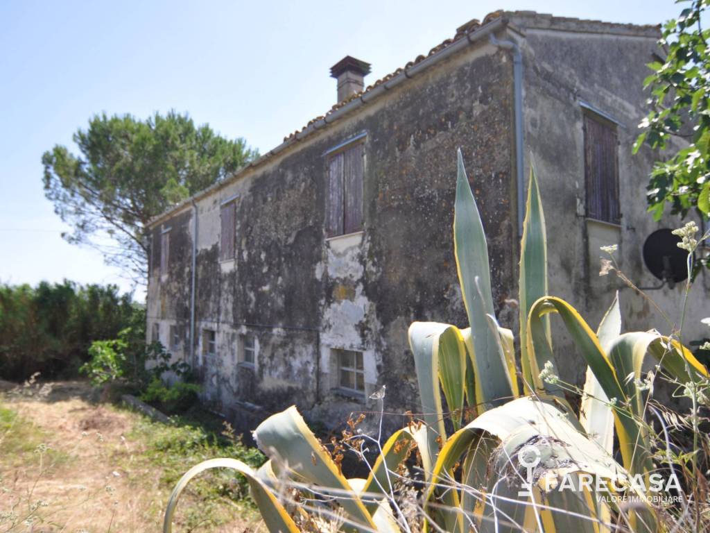Rustico / casale a Bellante in Via Chiareto Ovest, 27 - Foto 3