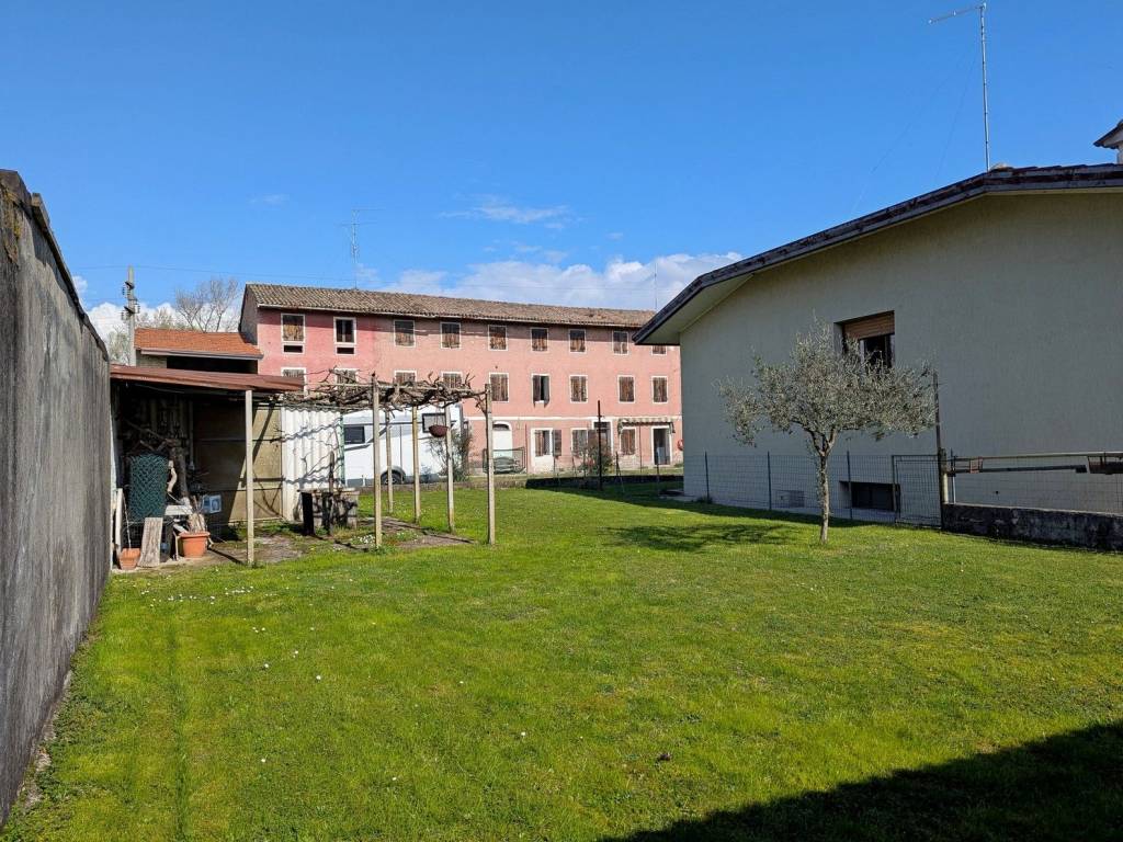 Villa a Cordenons in Via Bellasio, 102 - Foto 4