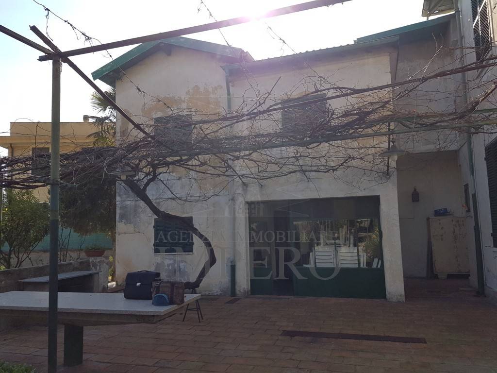 Villa a Ventimiglia in Via Basso, 1 - Foto 2