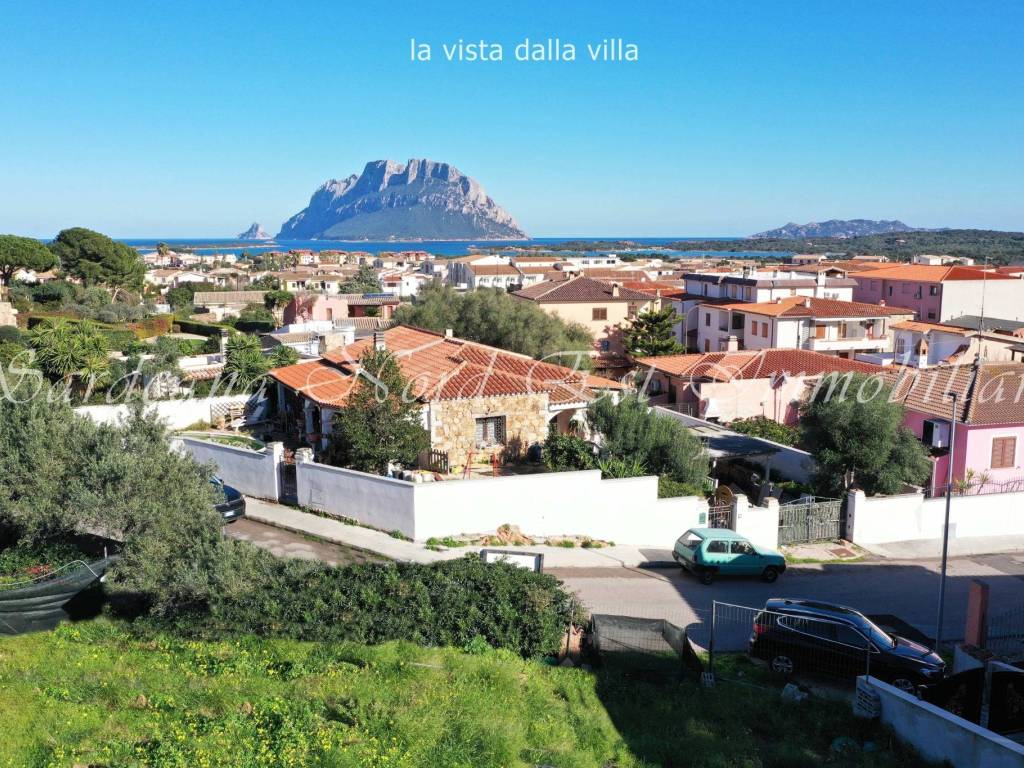 Villa a Loiri porto san paolo in Via Donatello - Foto 2