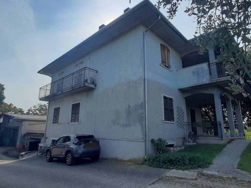 Villa a Villafranca di verona in Via dei Colli - Foto 2