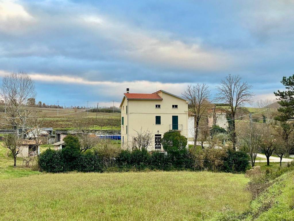 Villa a Gubbio in Strada Provinciale di Casacastalda Tratto 1 - Foto 5
