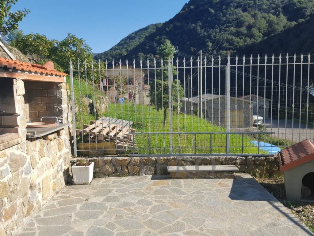 Villa a Dolceacqua in Via Provinciale - Foto 2