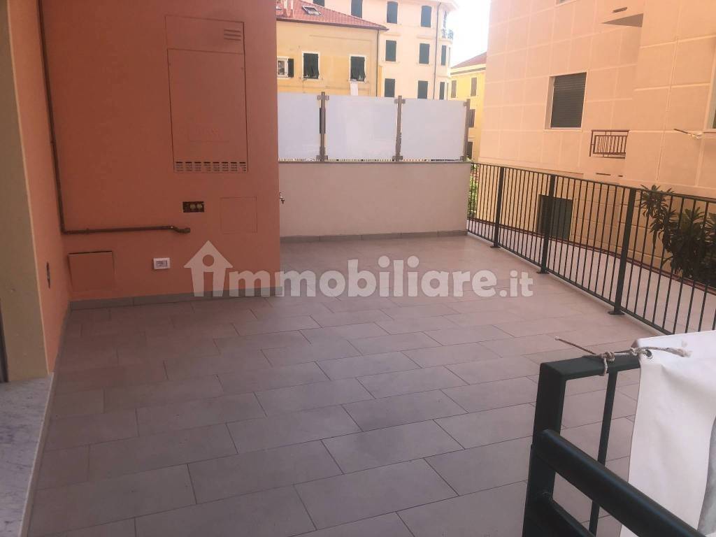 Appartamento a Varazze in Via Francesco Cilea, 9 - Foto 2