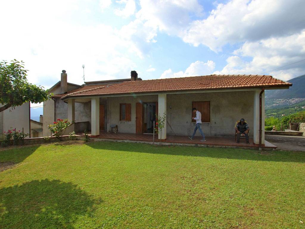 Casa indipendente a Cantalice in Via Silvio Pellico - Foto 5