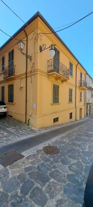 Casa indipendente a Vibo valentia in Via Luigi Bruzzano, 7 - Foto 2