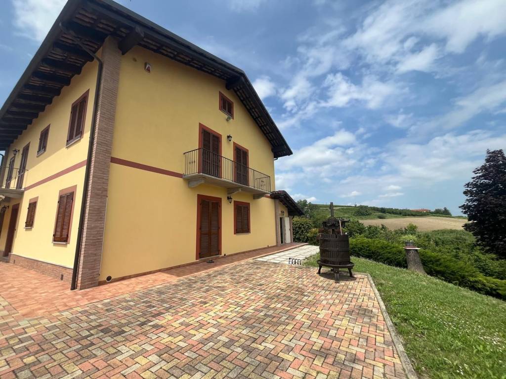 Villa a Canelli in Corso della Libertà - Foto 4
