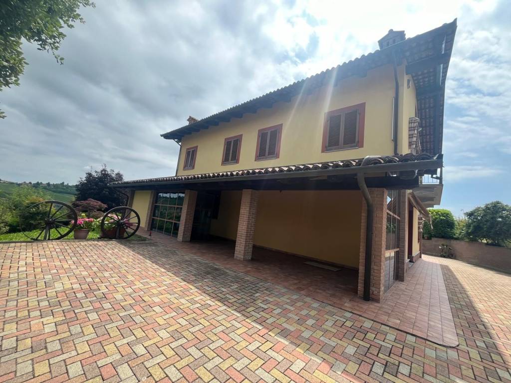 Villa a Canelli in Corso della Libertà - Foto 5
