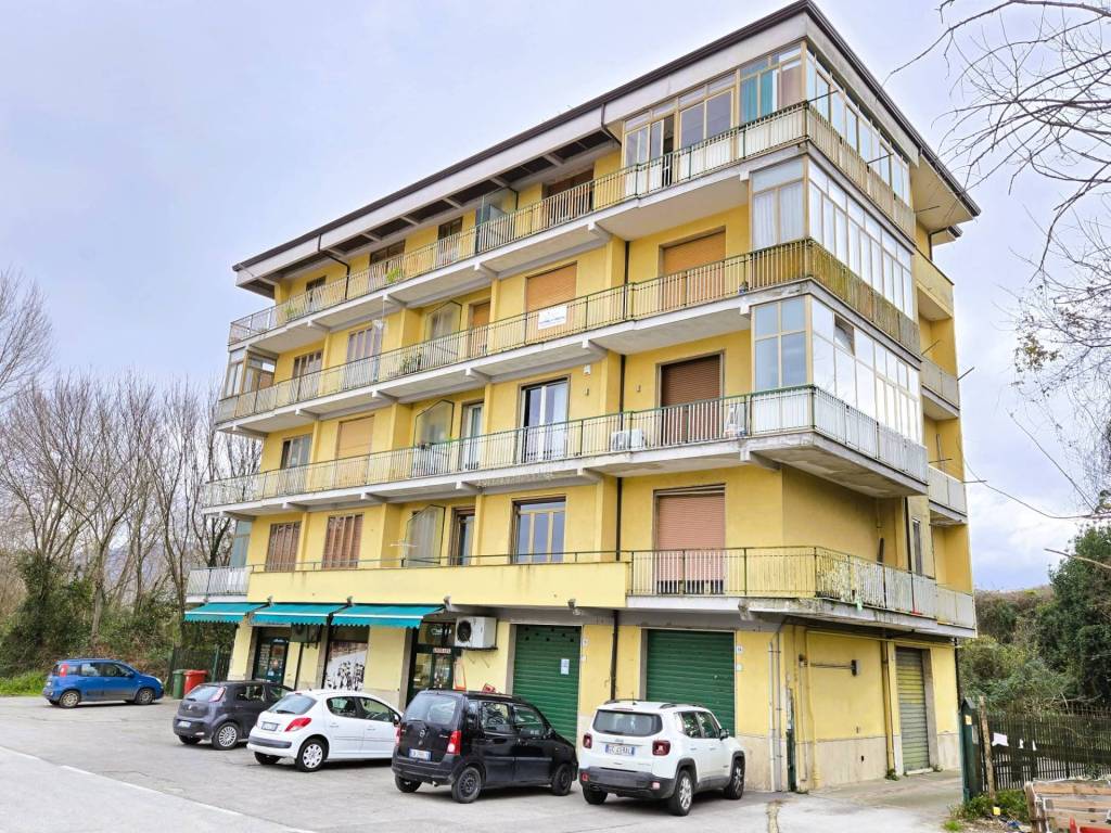 Appartamento a Avellino in Piazza Margherita Bellucci - Foto 2
