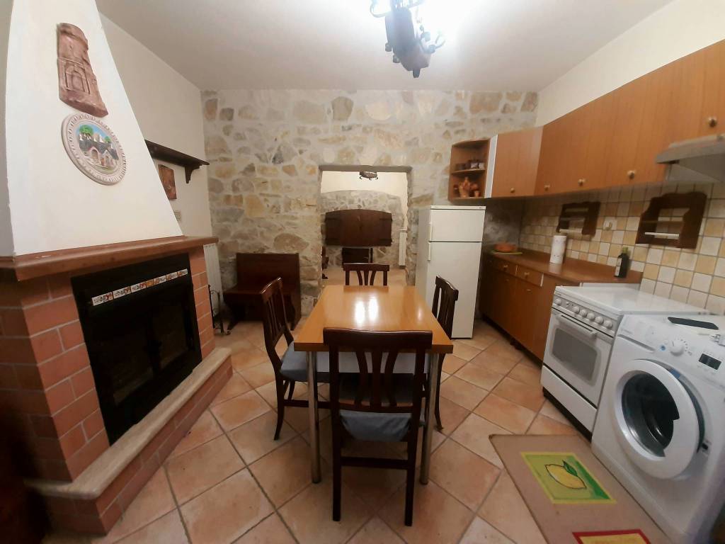 Casa indipendente a Pescorocchiano in Via Granara - Foto 2