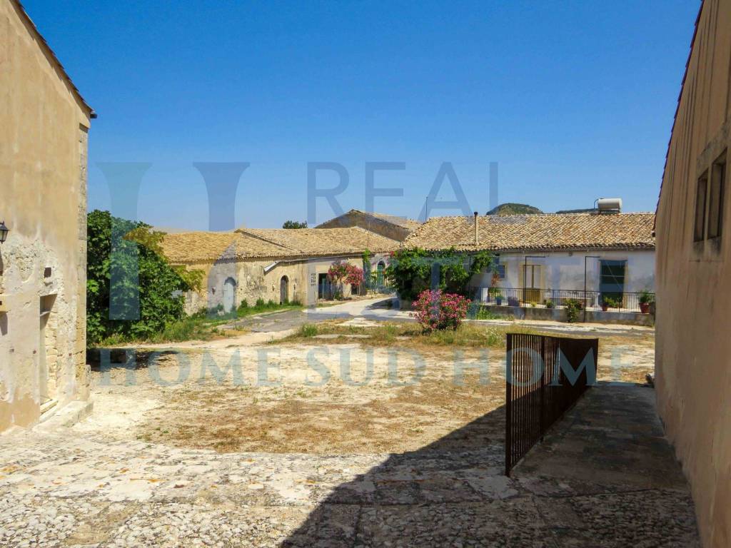 Rustico / casale a Noto in Via Tommaso Fazello, 228 - Foto 2