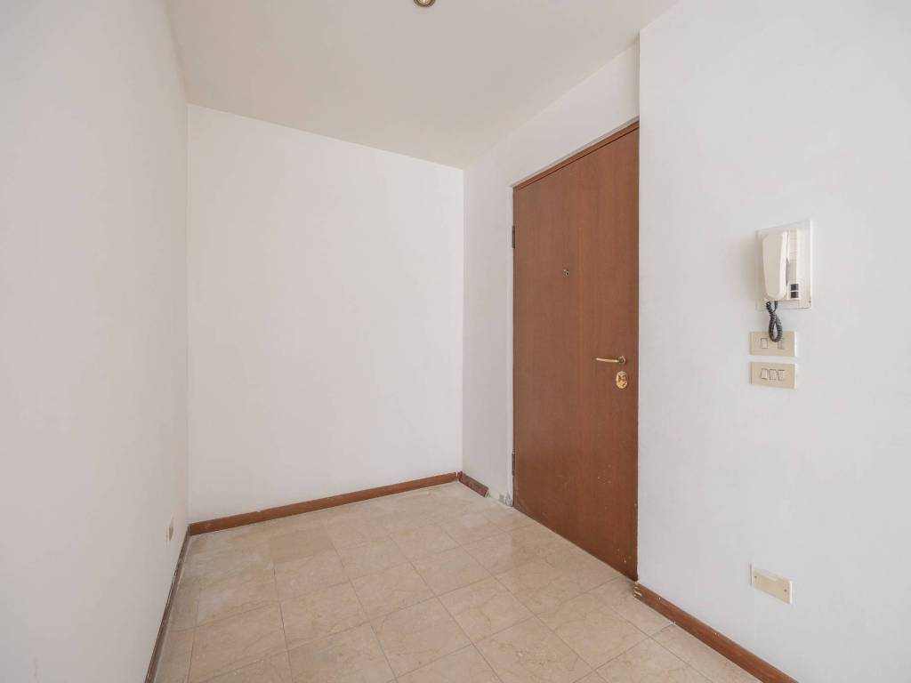Appartamento a Verona in Via Achille Sacchi, 22 - Foto 2