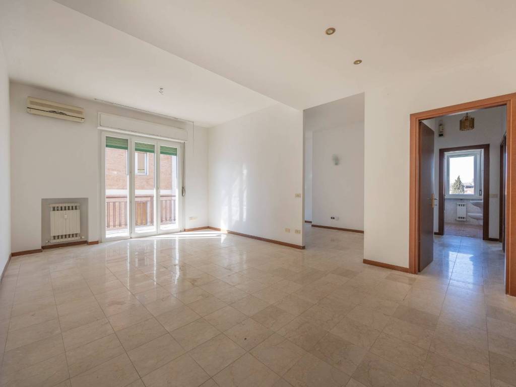 Appartamento a Verona in Via Achille Sacchi, 22 - Foto 3