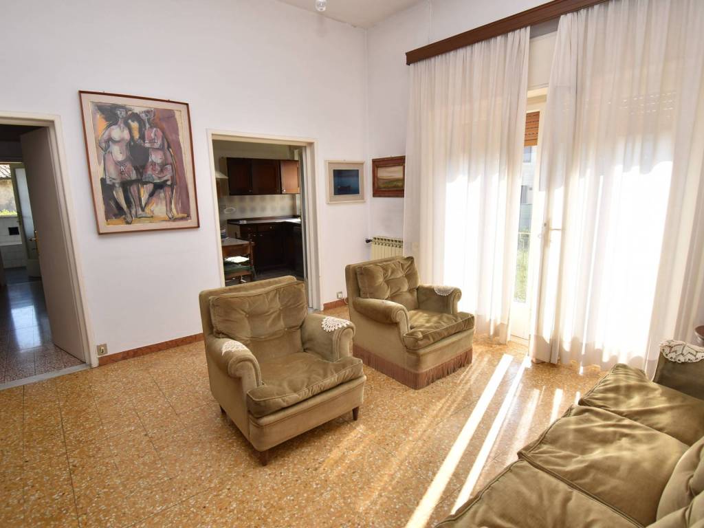 Appartamento a Pietrasanta in Via Lago di Orta, 1 - Foto 4